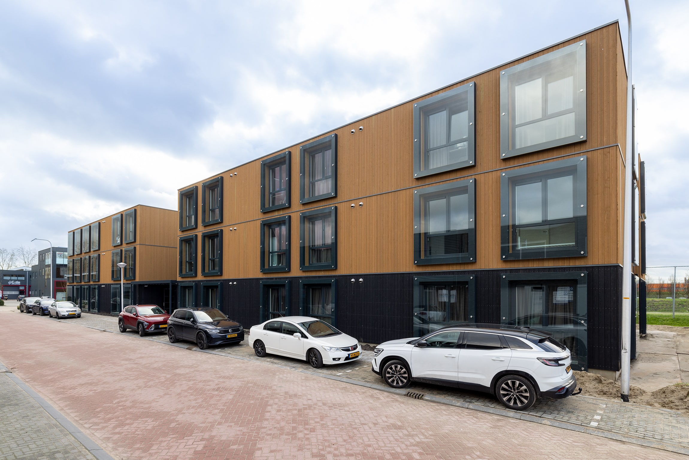 Buitenaanzicht opvanglocatie de Harmonie, Zuidplas